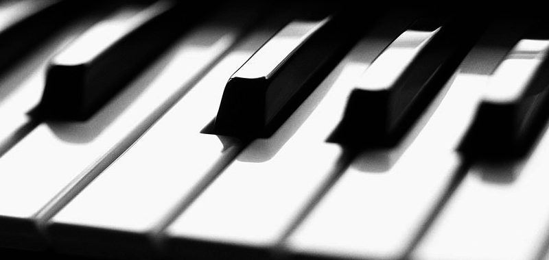 lekcje gry na pianinie może brać każdy